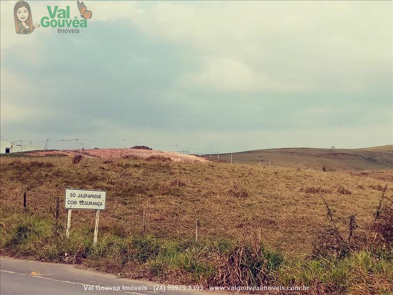 Terreno a Venda no Casa da Lua em Resende