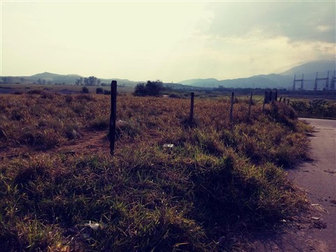 Terreno à Venda