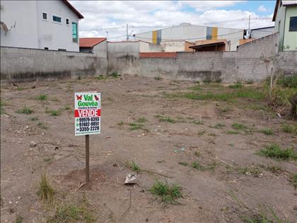 Terreno à Venda