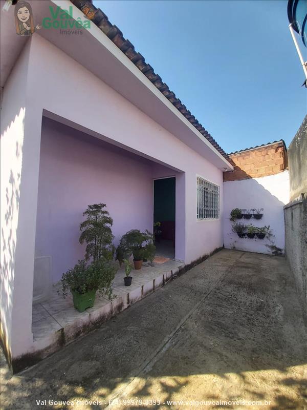 Casa a Venda no Centro em Itatiaia