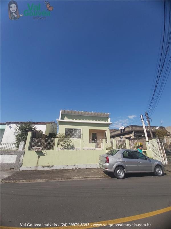 Casa a Venda no Centro em Itatiaia