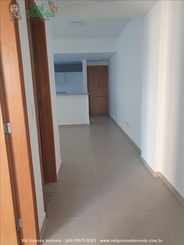 Apartamento para Venda ou Alugar no Vila Julieta em Resende