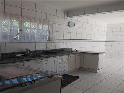 Casa à Venda