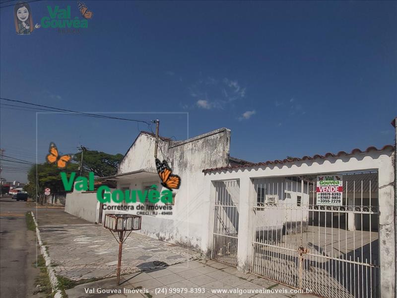 Casa a Venda no Paraíso em Resende