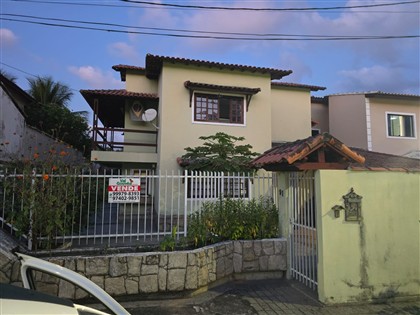 Casa à Venda