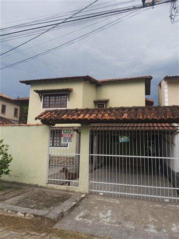 Casa à Venda