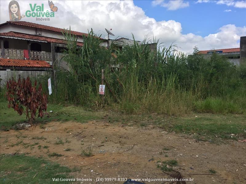 Terreno a Venda no Jardim Itatiaia em Itatiaia