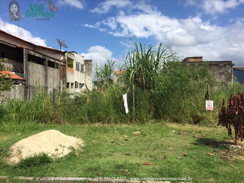 Terreno a Venda no Jardim Itatiaia em Itatiaia