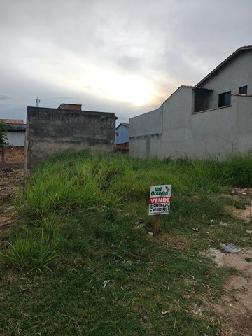Terreno à Venda