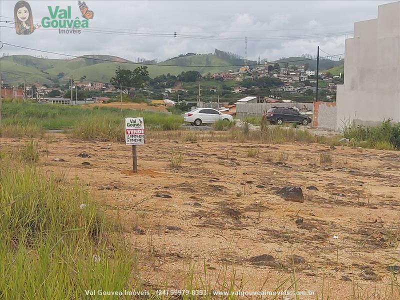 Terreno a Venda no Jardim Itatiaia em Itatiaia