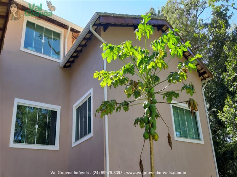 Casa a Venda no Penedo em Itatiaia