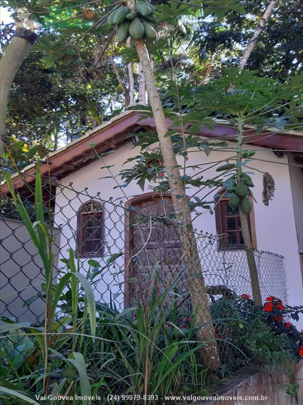 Casa a Venda no Penedo em Itatiaia