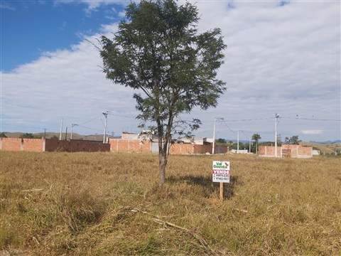 Terreno à Venda