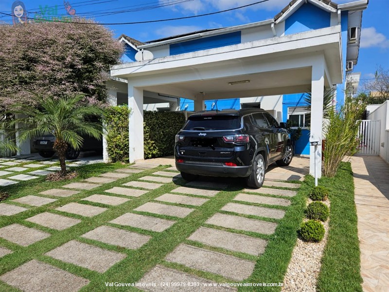Casa em condomínio a Venda no Morada da Colina I II III em Resende