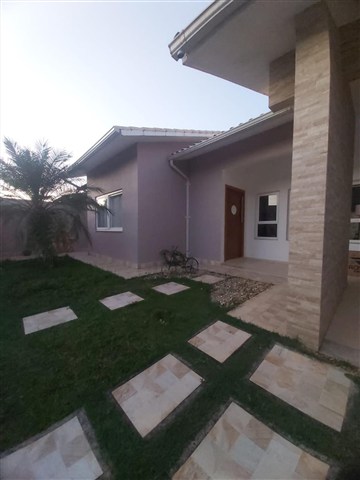 Casa à Venda