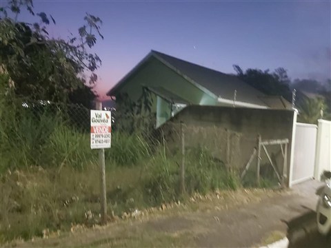 Terreno à Venda