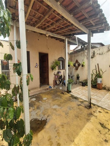 Casa à Venda