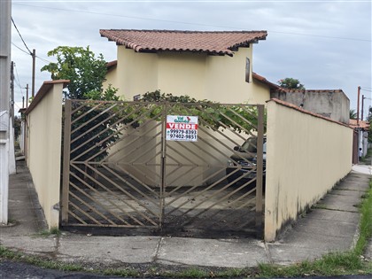 Casa à Venda