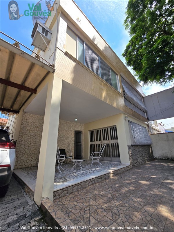 Casa a Venda no Centro em Resende