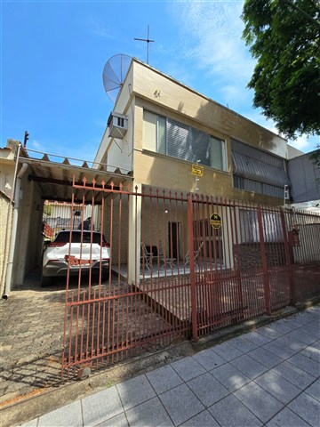 Casa à Venda