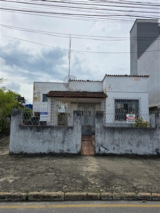 Casa à Venda