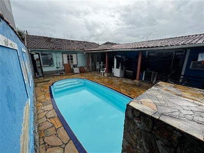 Casa à Venda