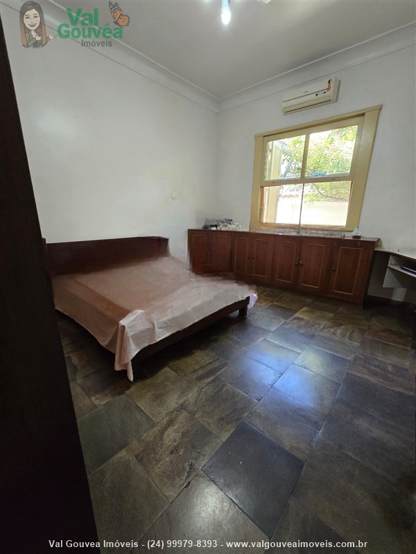 Casa a Venda no Centro em Resende