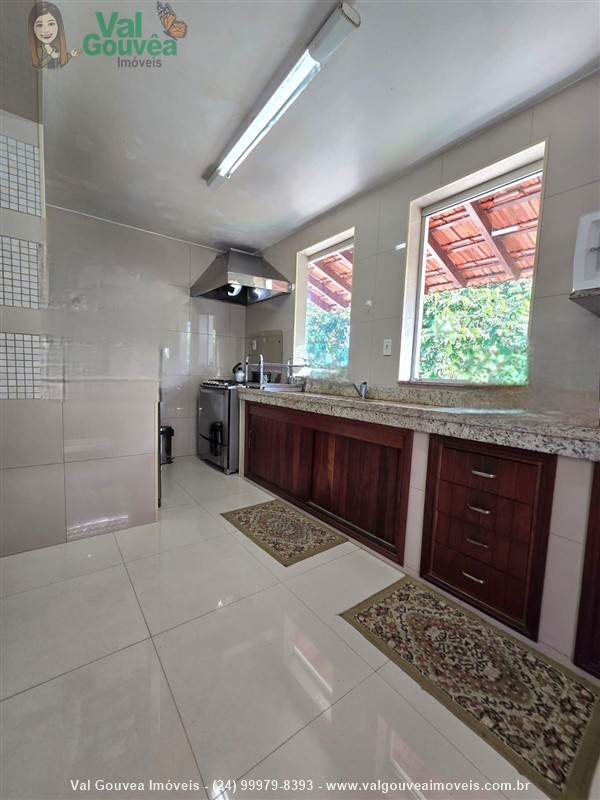 Casa a Venda no Centro em Resende