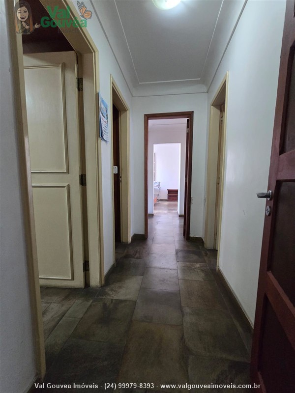 Casa a Venda no Centro em Resende