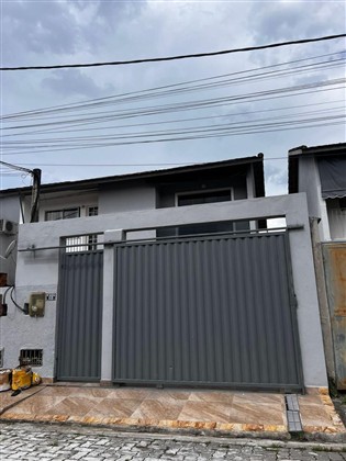 Casa em condomínio à Venda