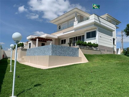 Casa em condomínio à Venda