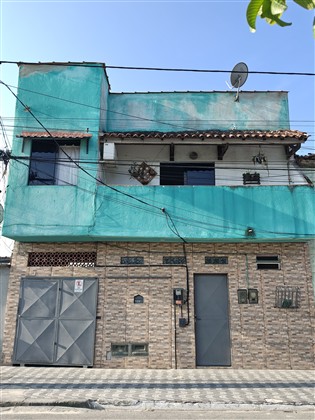 Casa à Venda