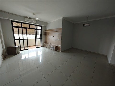 Apartamento à Venda