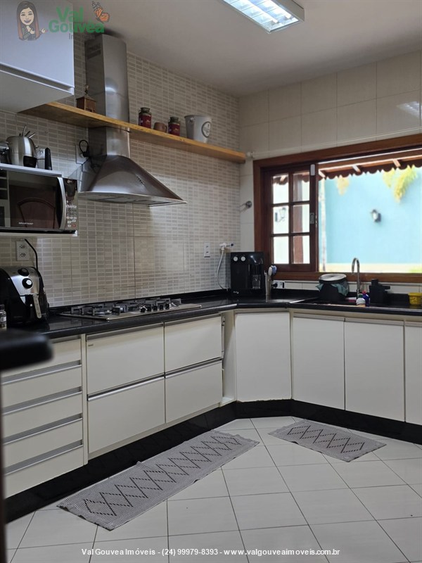 Casa a Venda no Jardim Tropical em Resende