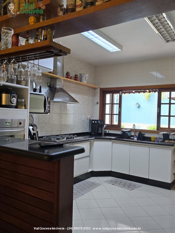 Casa a Venda no Jardim Tropical em Resende