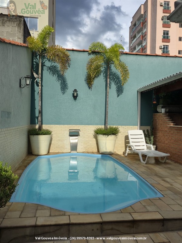 Casa a Venda no Jardim Tropical em Resende