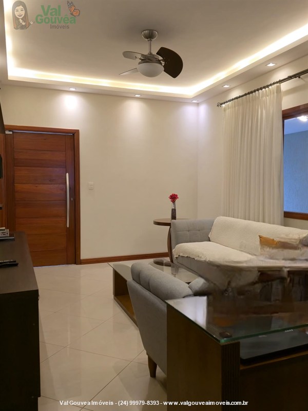 Casa a Venda no Jardim Tropical em Resende