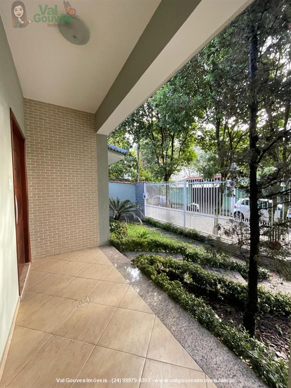 Casa a Venda no Jardim Tropical em Resende