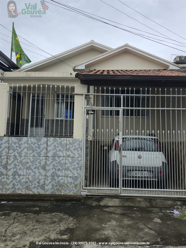 Casa a Venda no Paraíso em Resende