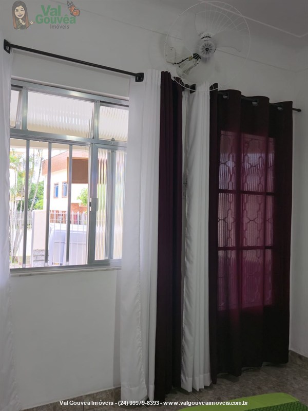 Casa a Venda no Paraíso em Resende