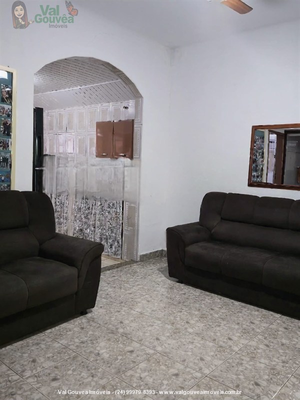 Casa a Venda no Paraíso em Resende