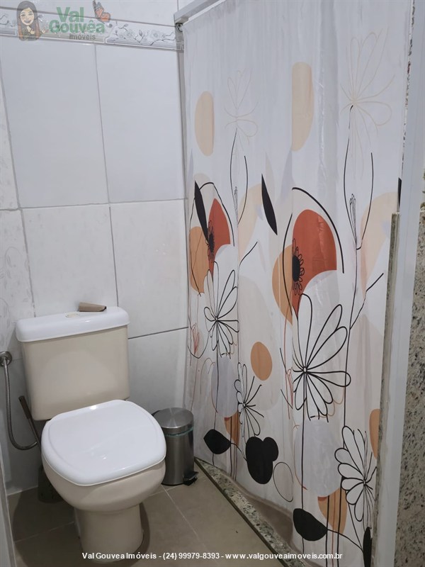 Casa a Venda no Paraíso em Resende