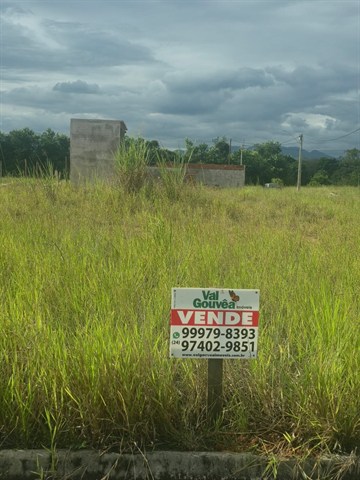 Terreno à Venda
