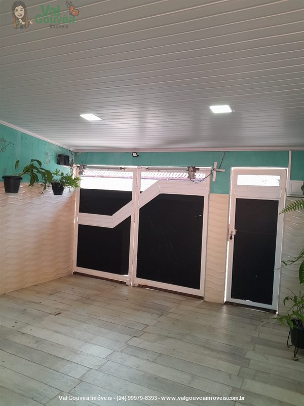 Casa a Venda no Mirante de Serra em Resende