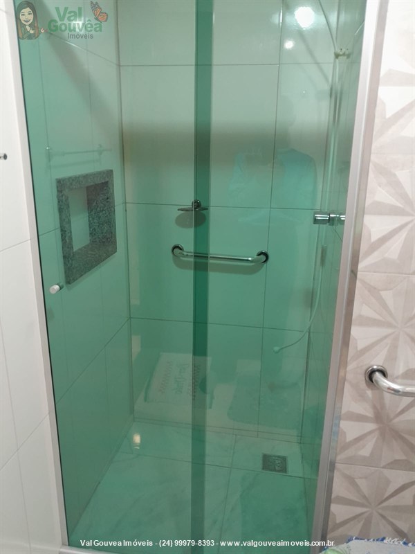 Casa a Venda no Mirante de Serra em Resende