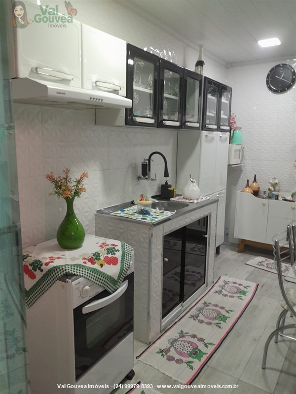 Casa a Venda no Mirante de Serra em Resende