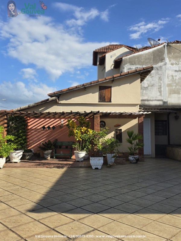 Casa a Venda no Montese em Resende