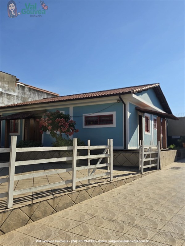Casa a Venda no Montese em Resende