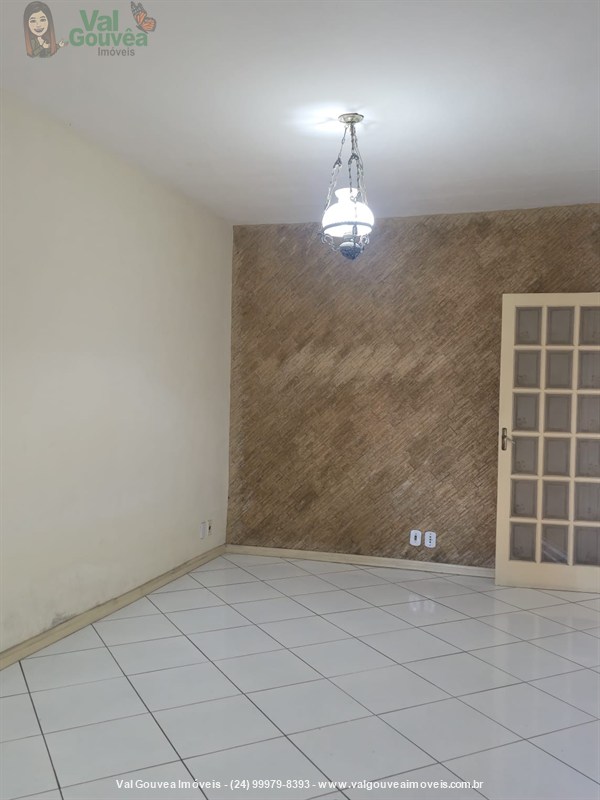Casa a Venda no Jardim Ponte Alta em Volta Redonda