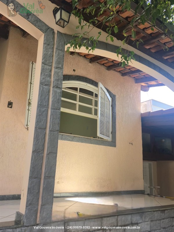 Casa a Venda no Jardim Ponte Alta em Volta Redonda